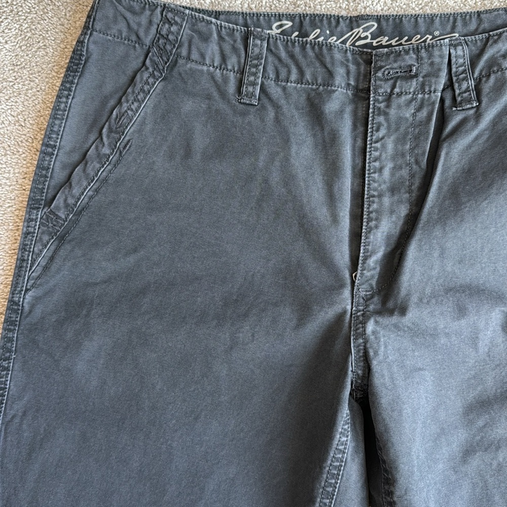 Eddie Bauer men’s chino 100% cotton gray pants. Size 34x34 - Picture 2 of 4